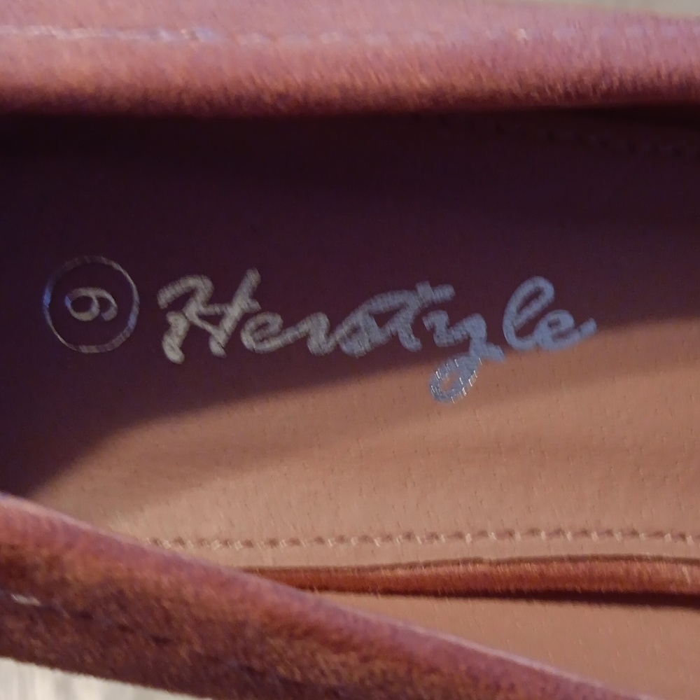 Shoes - Picture 2 of 2